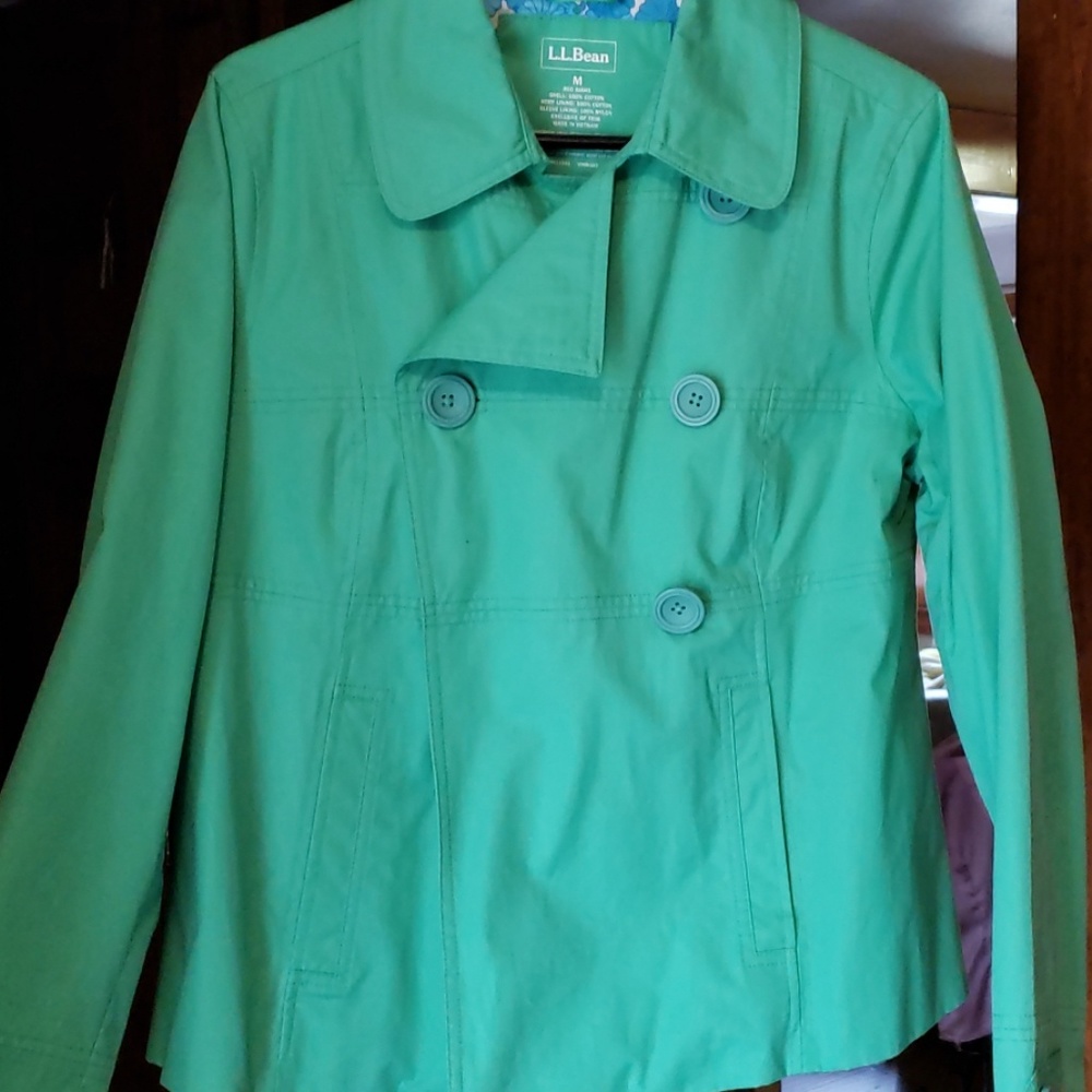 Lightweight jacket